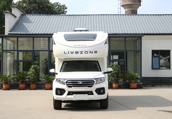 藍牌C本能開，30萬以內的房車推薦