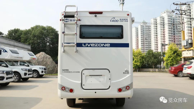 這款房車動力不錯，可以選擇