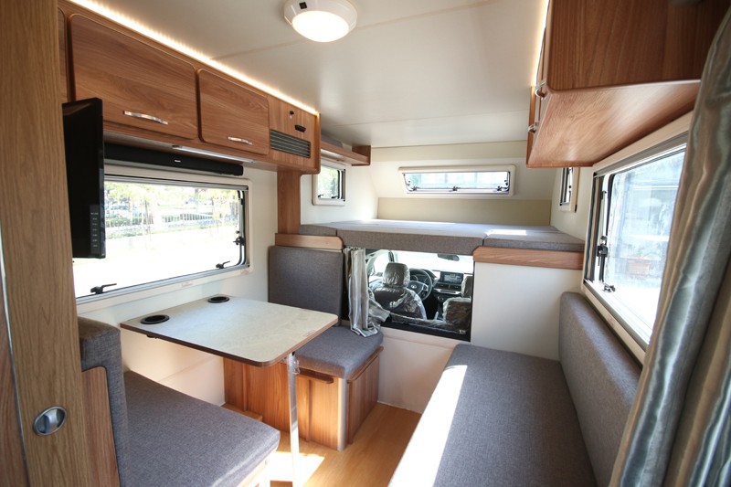 想要大床房車，可以看這兩款