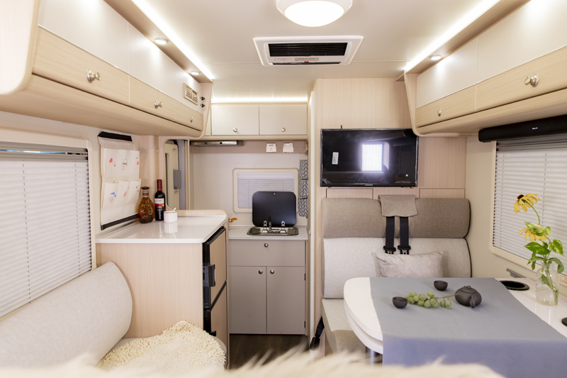 想要大床房車，可以看這兩款