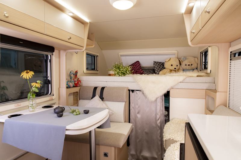 想要大床房車，可以看這兩款