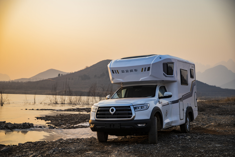 3月，北京房車(chē)展，看長(zhǎng)城炮房車(chē)