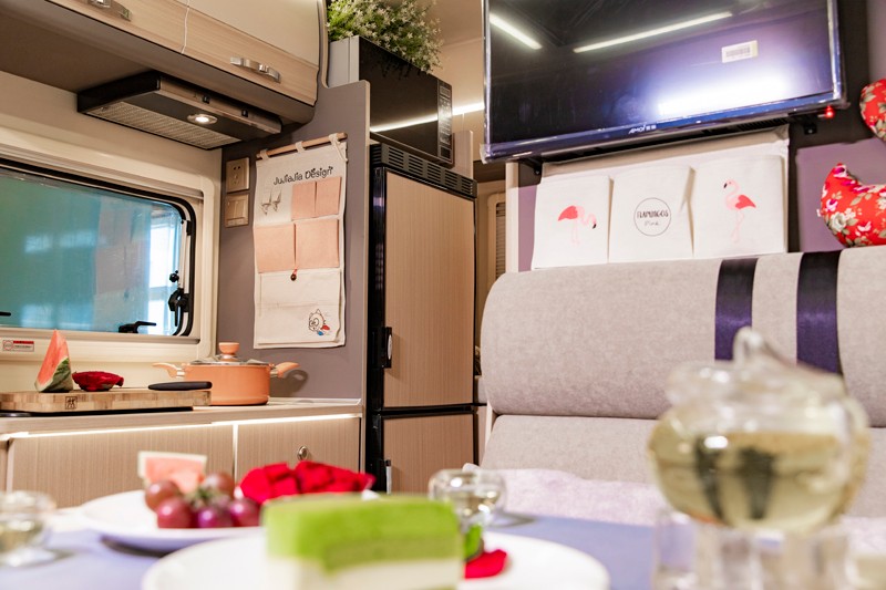 這款房車，勁大省油還是四驅房車