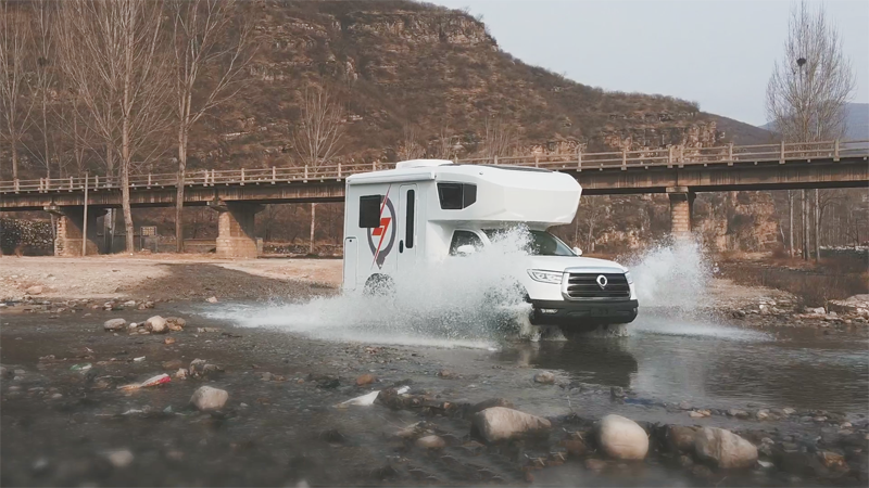 自由炮，用動力征服旅途