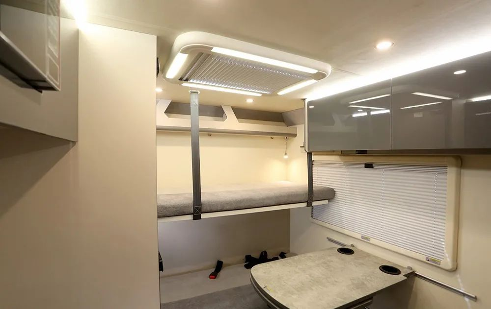 氣場(chǎng)全開(kāi)！駱駝房車(chē)最強(qiáng)全明星陣容，齊了！