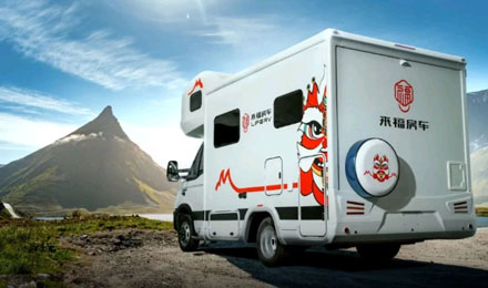 這可能是2022年設(shè)計(jì)最合理的房車了！